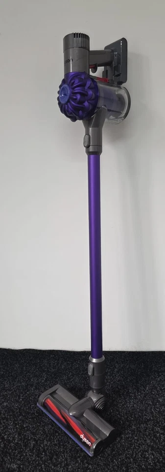 Dyson Purple V6 Animal Cordless Vacuum Cleaner Reconditioned & New Battery - Image 4 of 4