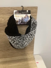 CUDDL DUDS Gray/BlackReversible Faux Sherpa/Knit Infinity Scarf Layer 4 Ways