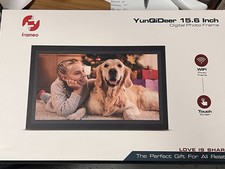 YunQiDeer FRAMEO Digital Picture Frame- 15.6inch Digital Photo Frame