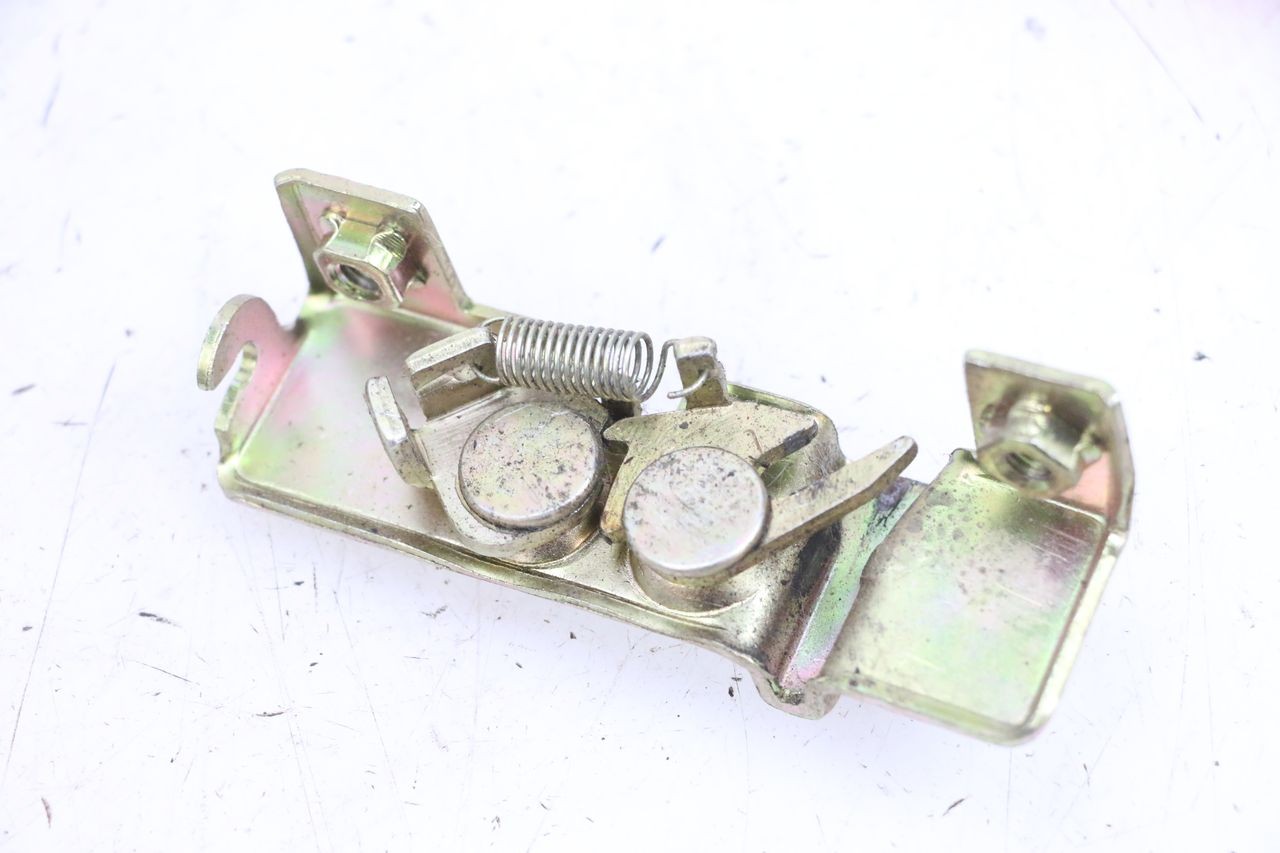 SEAT LOCK - DAELIM VJ ROADWIN FI 125 (2008 - 2017)