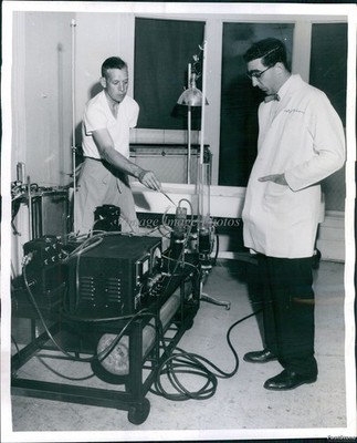 1958 Dr Clyde Wagner Alvin Paulsen Heart Machine Director Laboratory Photo 8X10