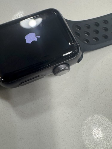 Apple Watch Nike+ Series 3 38mm GPS Aluminum Case Anthracite/Black Nike Sport - Photo 3 sur 6