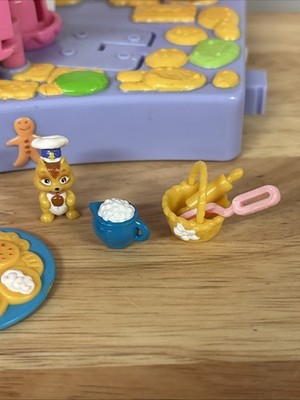 2003 Bandai Strawberry Shortcake Berry Cute Houses Ginger Snap