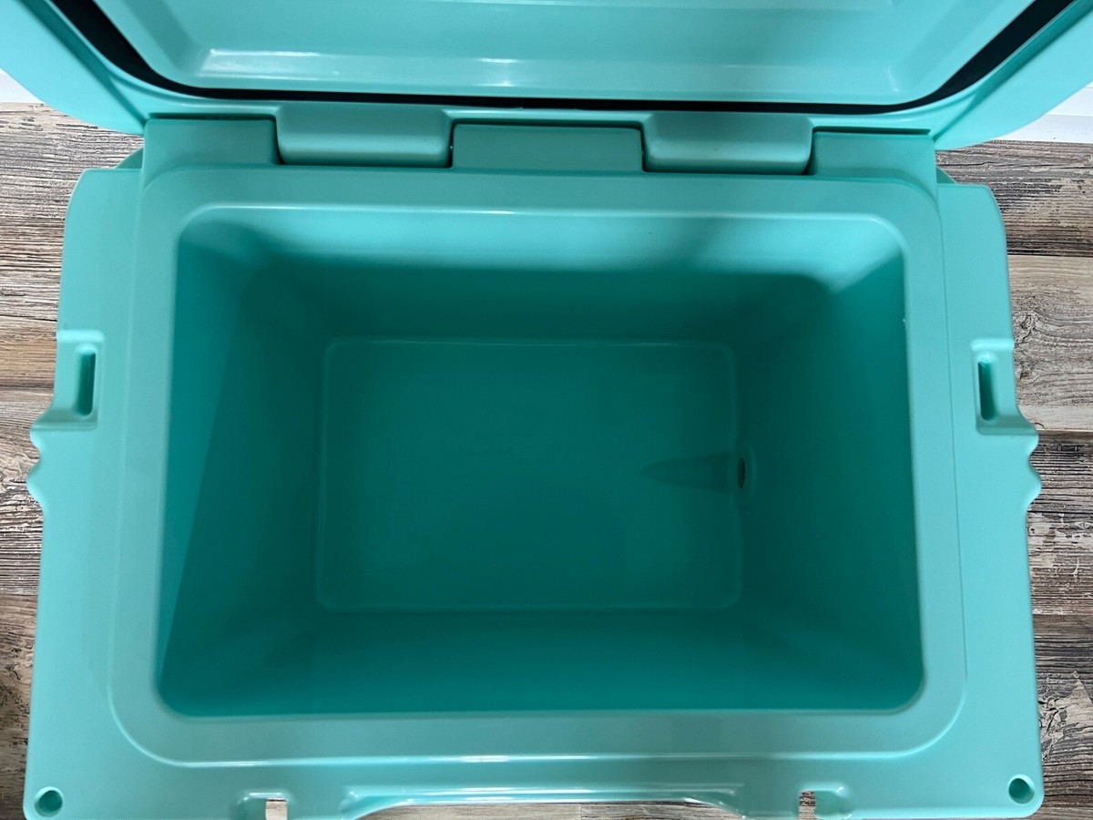 その他 YETI ROADIE 20qt (SEAFOAM) YETI Roadie 20qt in Seafoam Green – Country Club Prep