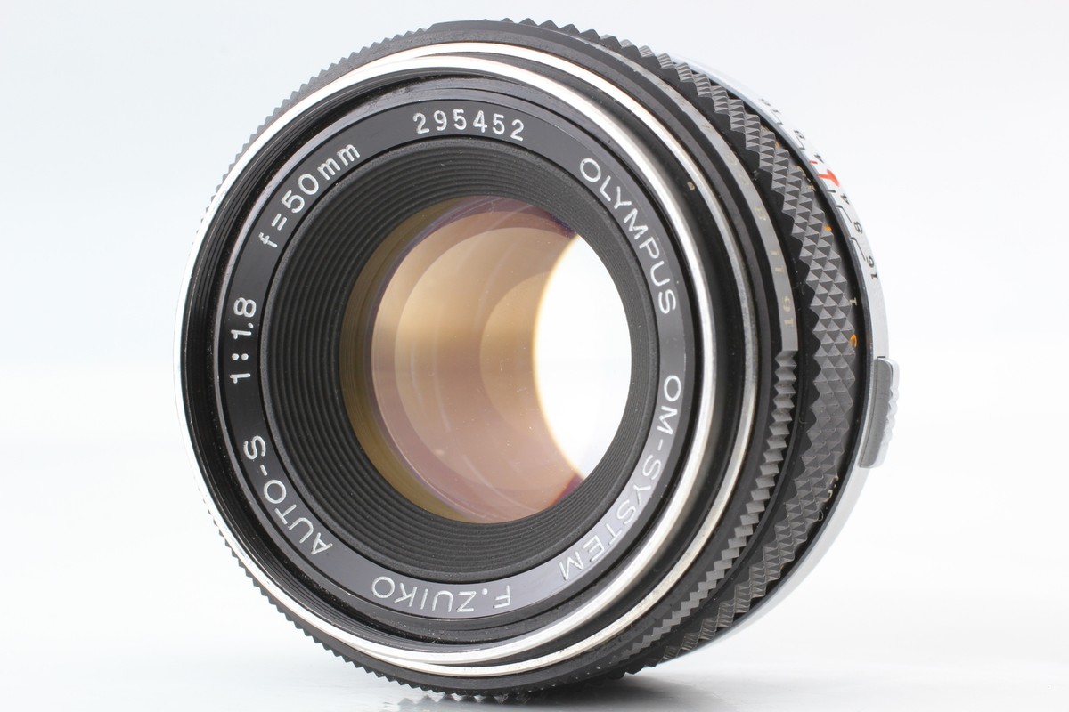 OLYMPUS OM-1 シルバー F.ZUIKO 50mm f/1.8 Olympus OM-1 SLR Film F. Zuiko Auto-S 50mm f1.8 w/ Case