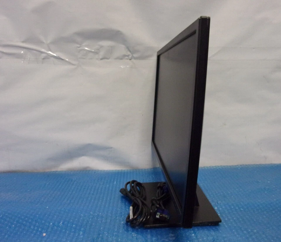 Dell E2417H 24" FHD 1080p IPS LED Monitor HDMI, DP VGA & POWER CORD - Image 4 of 4