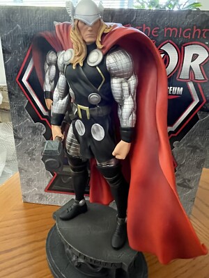 Bowen Thor Modern Museum Version Painted Statue 583/2000