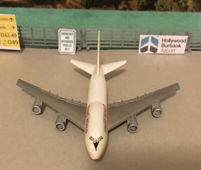 schabak1/600JAL  B747－200 SCHABAK 1:600 AIRPLANE Cathay Pacific Boeing 747-300 Diecast
