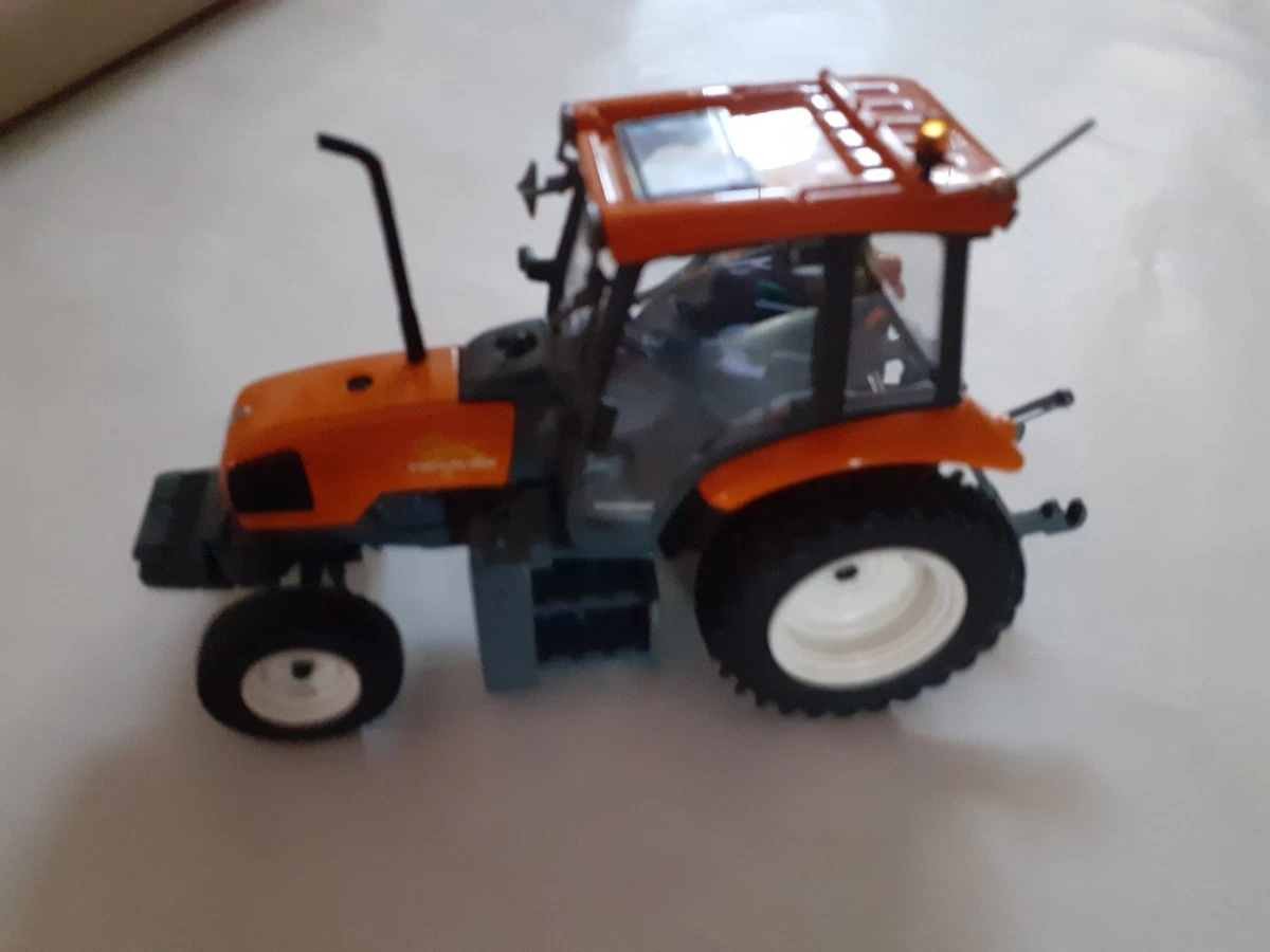 Universal Hobbies Renault ERGOS 1/32 – Tracteur Agricole Orange Occasion