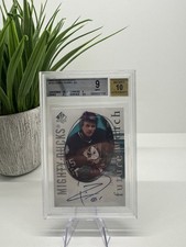 2005-06 SP Authentic Future Watch Auto /999 Corey Perry #132 Beckett 9/ Auto 10