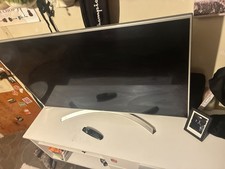 LG Super UHD 4K HDR Smart TV with Nano Cell and Curved Stand
