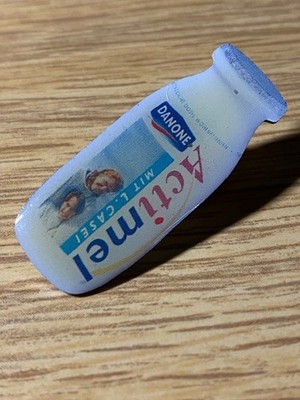 Pins  selten Sammlerstück ca. 30 Jahre alt DANONE Actimel