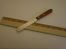 Dexter USA Wood Handle S2494 Flex Round Tip Petite Bakers Spatula Froster 4 inch