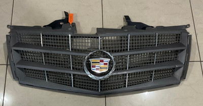 2008 2009 2010 2011 Cadillac CTS  Upper Grille Grill OEM 25896044