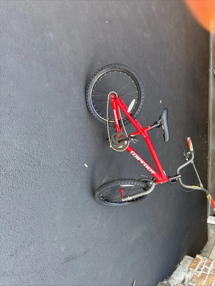 Red wipeout 20 inch bicycle - Image 4 of 4