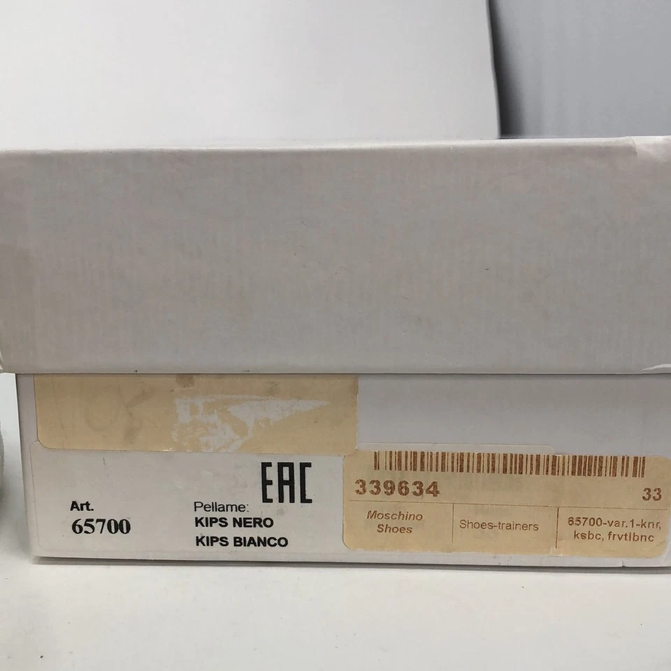 Moschino Teen Negro Blanco Oso de Peluche Logo 65700 Tenis de Cuero - Talla 1.5Y Foto 3 de 4