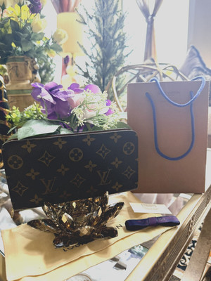 Authentic Louis Vuitton Monogram Zippy Wallet Portemonnaie TH0083