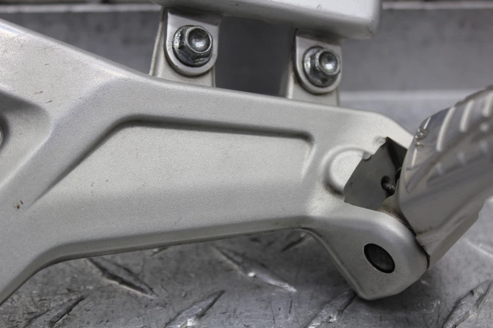 MV AGUSTA BRUTALE 800 2014 reposapiés delantero izquierdo palanca de cambios 8000B746 Foto 3 de 4