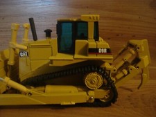 Preços baixos em Caterpillar D9 em equipamentos de construção em