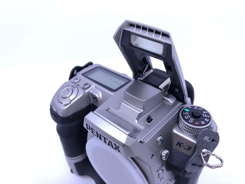 Pentax K3 Premium Silver Edition in OVP. Shuttercount: 2.319 wie neu - Bild 2 von 14