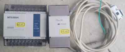 MITSUBISHI FX1N - 24MR - ES/UL mit Analogmodul und Kabel für Display