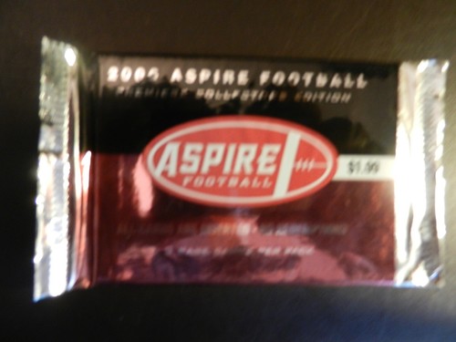 2006 '06 ASPIRE FOOTBALL PACK. FACTORY SEALED. 3 BASE CARDS/PACK