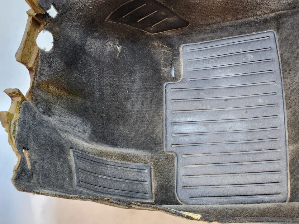 ✅ 1982 - 1988 原始设备制造商宝马 E28 528e 车内地毯覆盖 * — 第 4/4 张图片