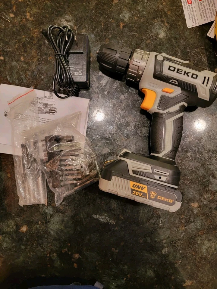 8 Home Power Tool Bundle Lot Misc  Batteries Amazon Liquidation READ DESCRIPTION - Image 2 of 4
