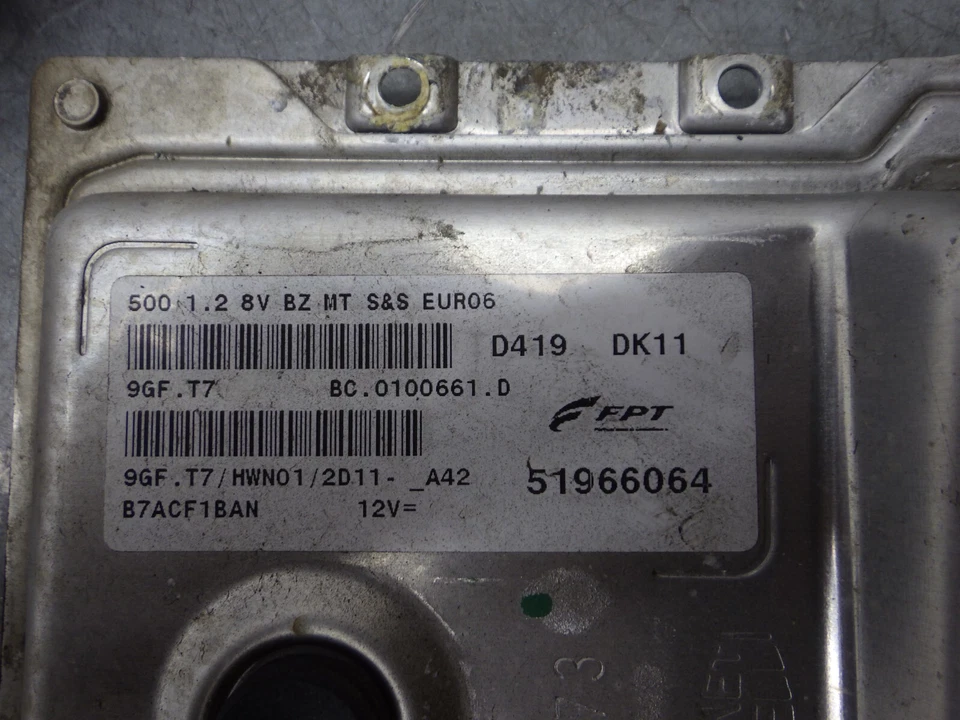 Fiat 500 1.2 2013 Lock Set ECU Fuse Box Ignition Barrel Key 51966064 F40 - Image 4 of 4