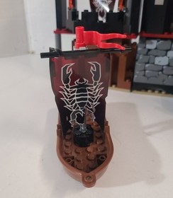 Lego 8802 Knights Kingdom: Dark Fortress Landing 8802 Castle and Boat Set