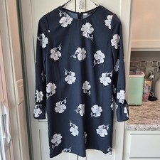 Banana Republic Navy Blue and White Shift Dress -Size 2P- Classic and Elegant
