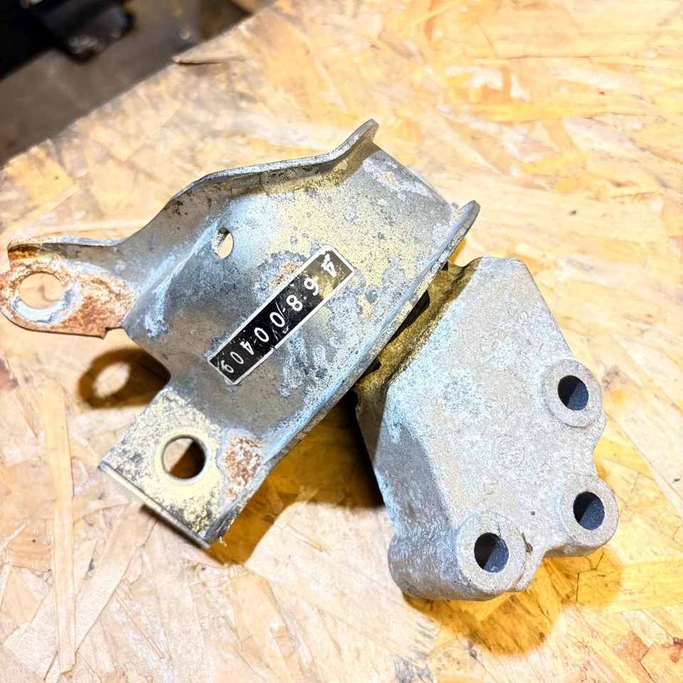 Fiat Panda 2003-2012 Upper Engine Mount Front Right Side 46800409 - Image 3 of 4