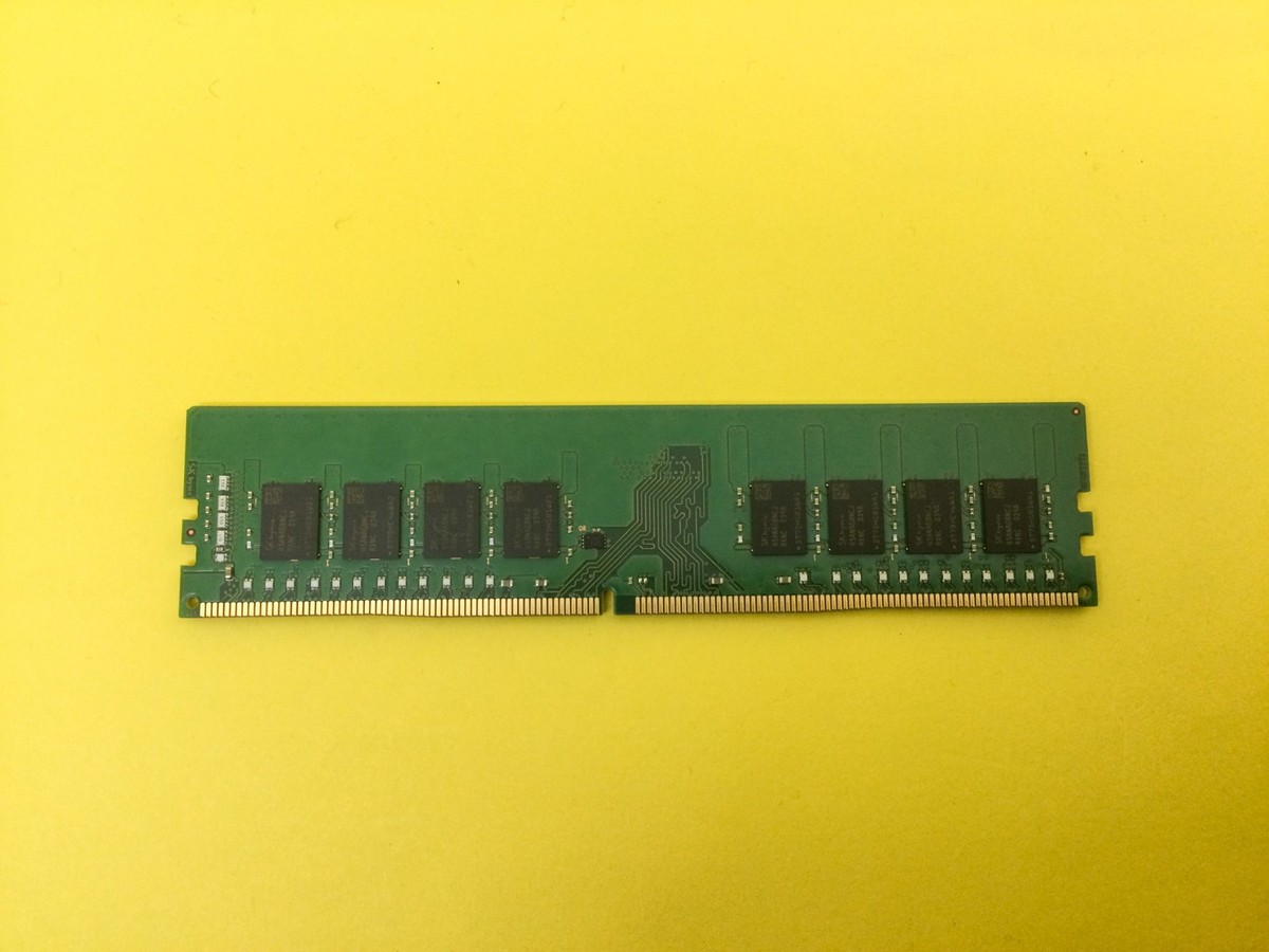 SK HYNIX 32GB 2Rx8 PC4-3200AA UDIMM Desktop Memory HMAA4GU6CJR8N
