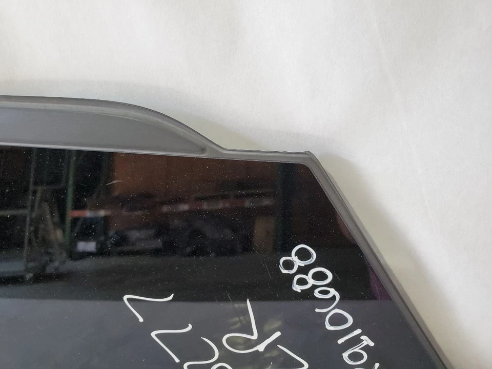 Kia Sedona 2015 2016 2017 2018 2019 2020 OEM cuarto trasero izquierdo vidrio Foto 3 de 4