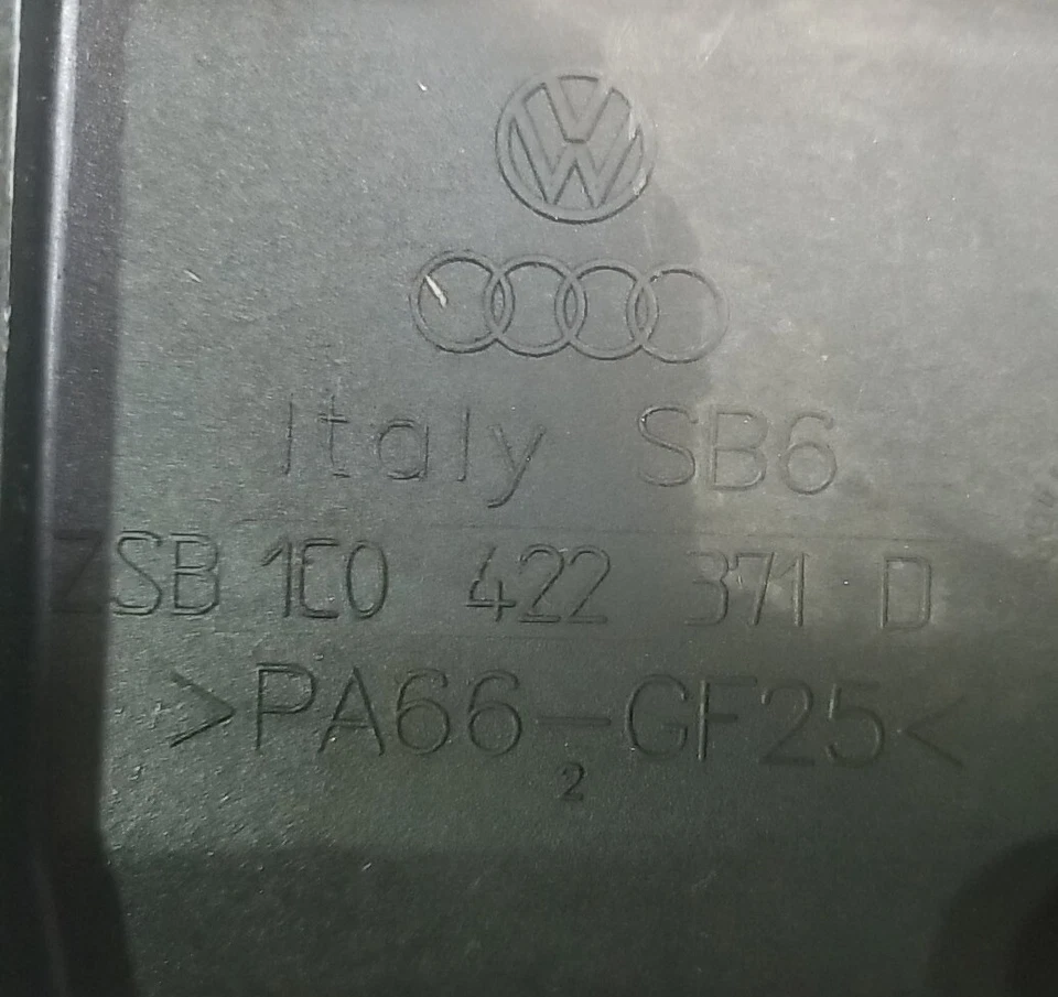 Depósito de bomba de dirección asistida para VW Volkswagen Jetta Beetle Passat 2006-2017 Foto 3 de 3