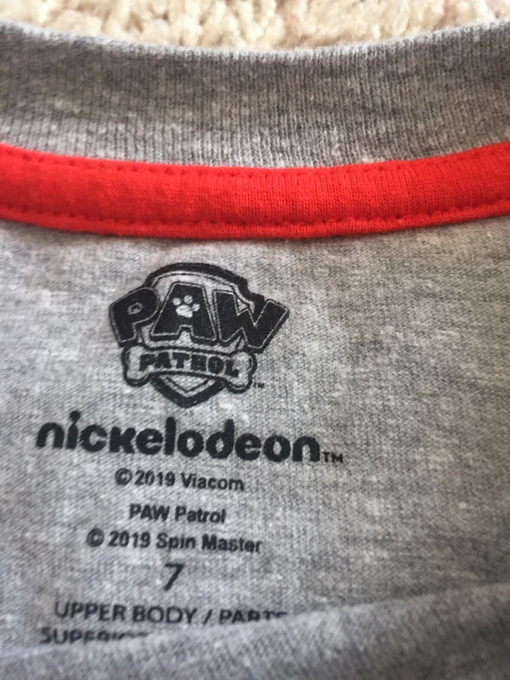 Boys Size 7 Nickelodeon Short Sleeve Paw Patrol Top With Chase Toy - Image 2 of 4