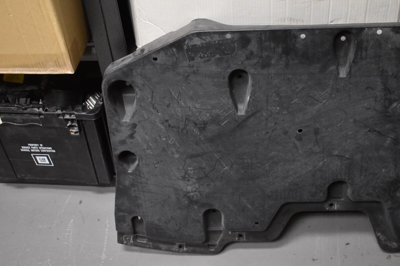2014-2015 MASERATI QUATTROPORTE REAR SHIELD FACTORY OEM