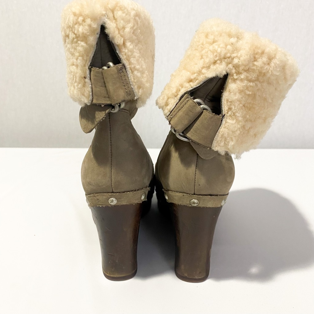 Ugg Australia Womens Carnagie Ankle Boots Gray Leather Fold Over