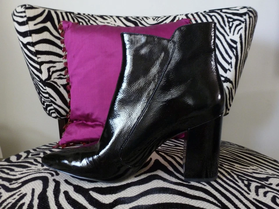 Botín Nine West Russity charol negro talla 10 con caja Foto 3 de 4