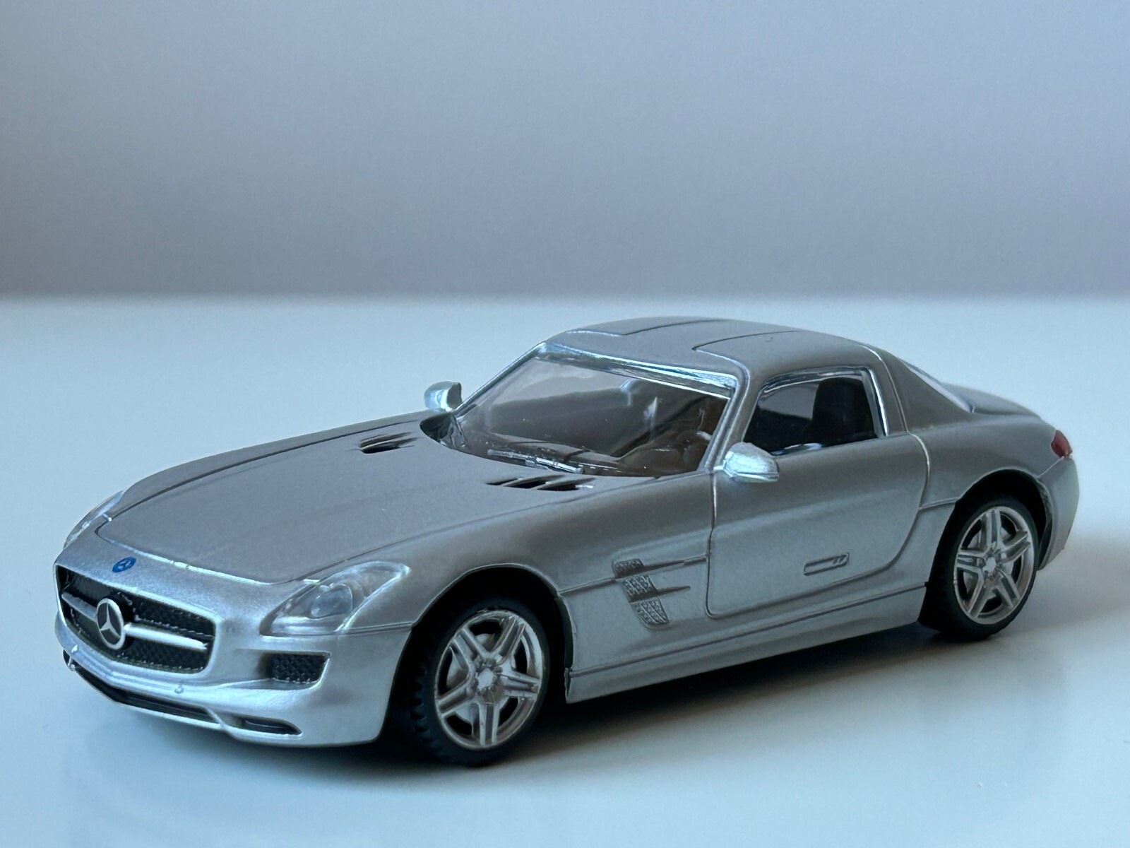 Mercedes-Benz SLS AMG Germany Luxury Car Model Diecast Toy Silver 1:43 Rastar