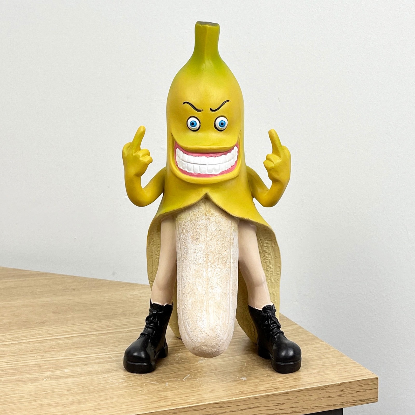 Modern Ornament Living Room Figurine Statue Sculpture Middle Finger Banana Gift