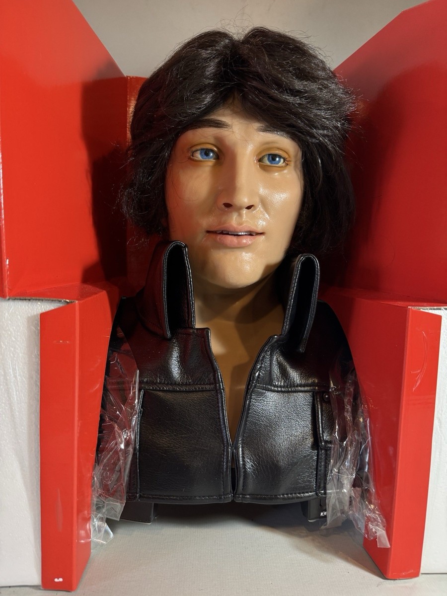 WowWee Elvis Presley 9005 Bust Singing Robot for sale online | eBay