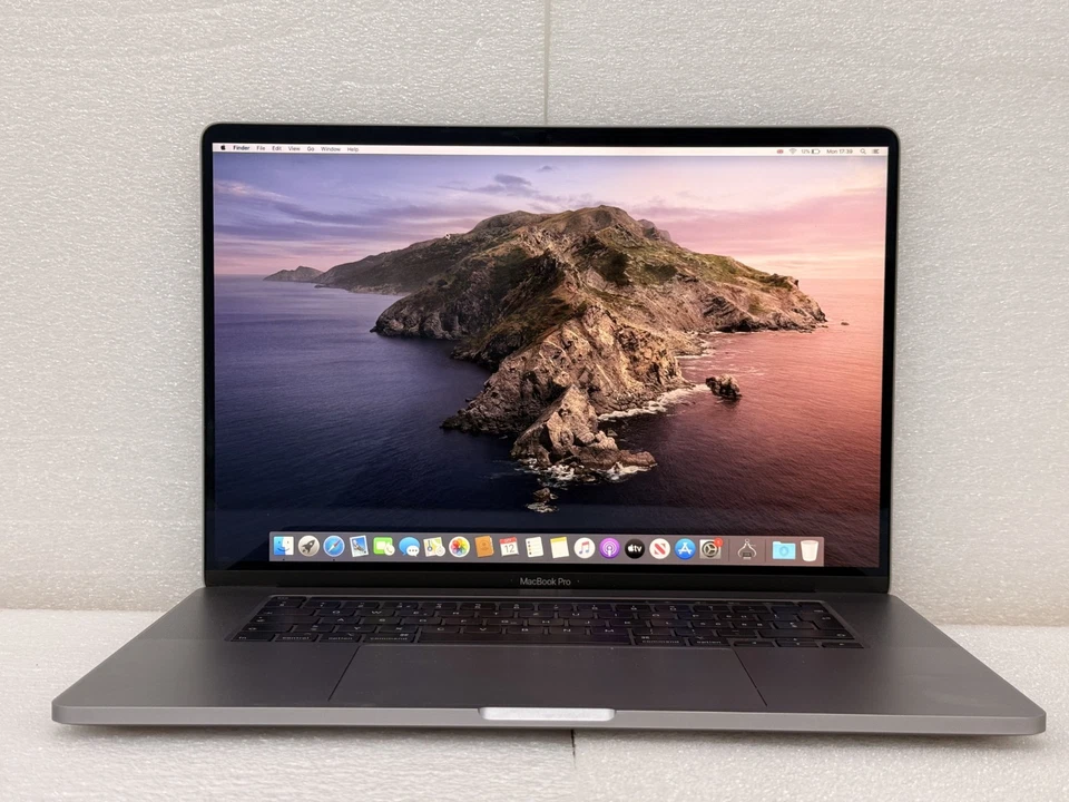 Apple MacBook Pro 16" i9 1TB SSD 16GB RAM – Excellent Condition – Boxed, photo 1 of 5