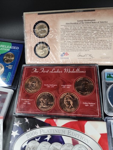 Large US and World Coin Collection Lot Wheat Cents Proof Sets Medals and More - Picture 6 of 23