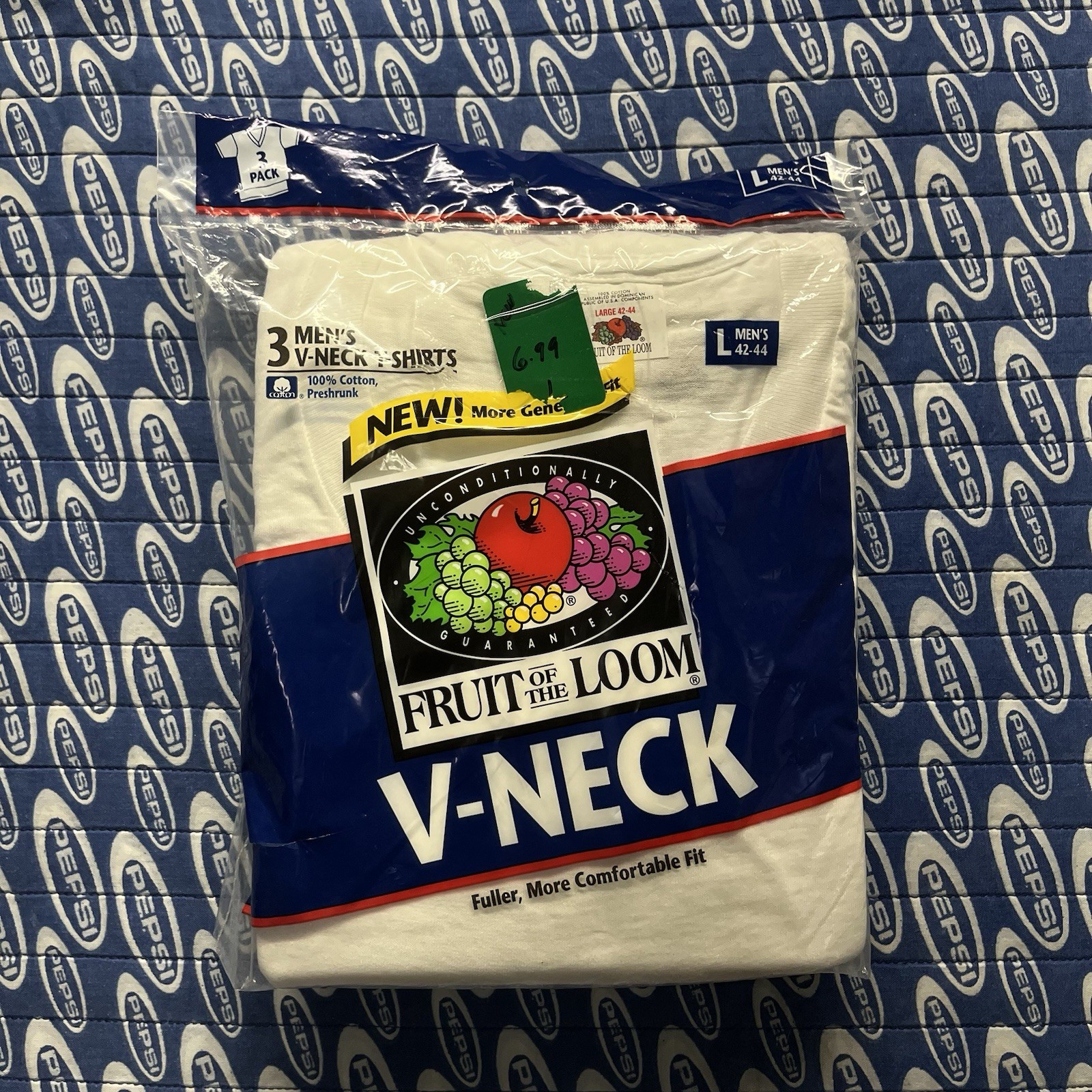 VINTAGE 1996 Fruit Of The Loom White V-Neck T Shirt 3 Pack, 90s Sz LARGE L 42-44