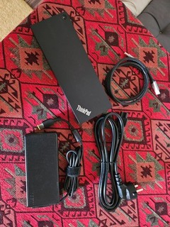 Lenovo ThinkPad Universal Thunderbolt 4 Dock (Type 40B0) inkl. 135W Netzteil