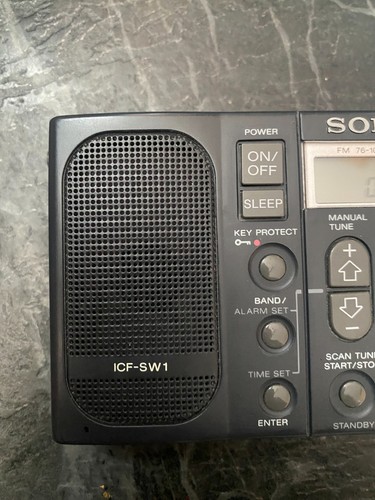 Sony ICF-SW1 Radio FM LW MW SW World Band Receiver CLEAN GREAT WORKING ORDER - Picture 2 of 9