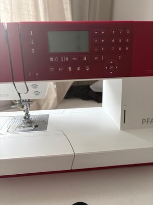 Pfaff creative 1.5 Näh-und Stickmaschine