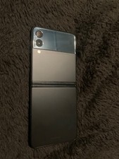 TIKTOK INSTALLED⭐️ Samsung Galaxy Z Flip 3 5g