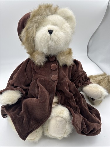 Tres osos Boyd de peluche en excelente estado. Anastasia/Sierra/Allen Bearsmore - Imagen 2 de 7